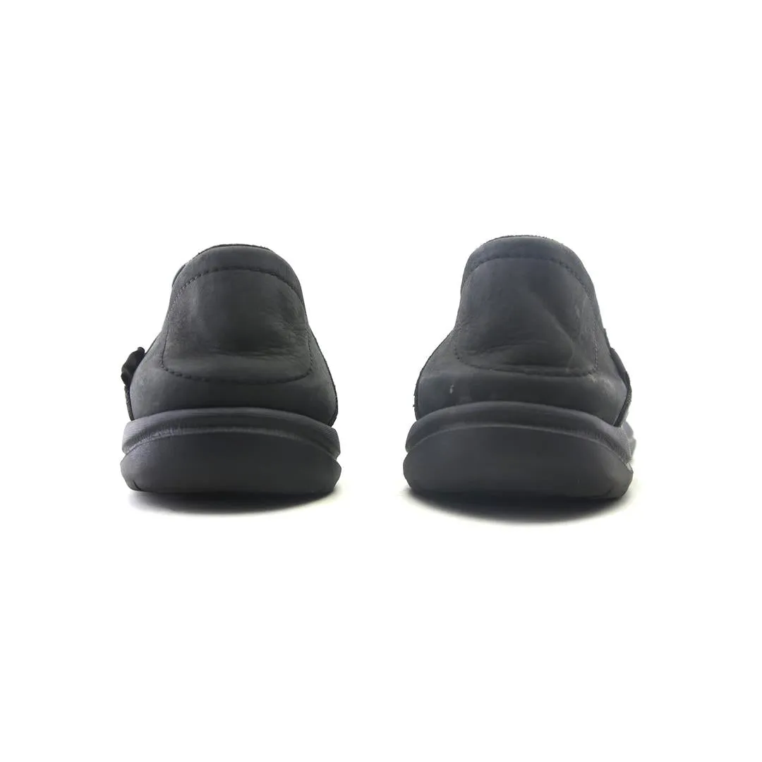 CROCS  SANTA CRUZ