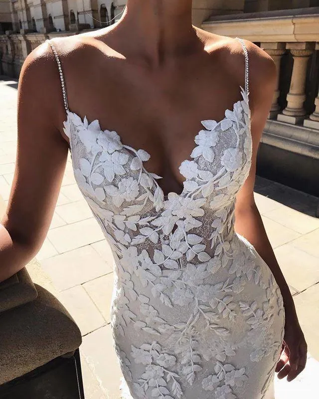 Gorgeous Mermaid Straps Open Back Lace Wedding Dresses TN191