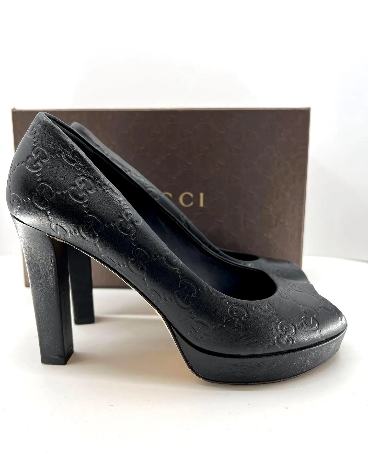 GUCCI GUCCISSIMA LEATHER PEEP TOE PLATFORM PUMPS