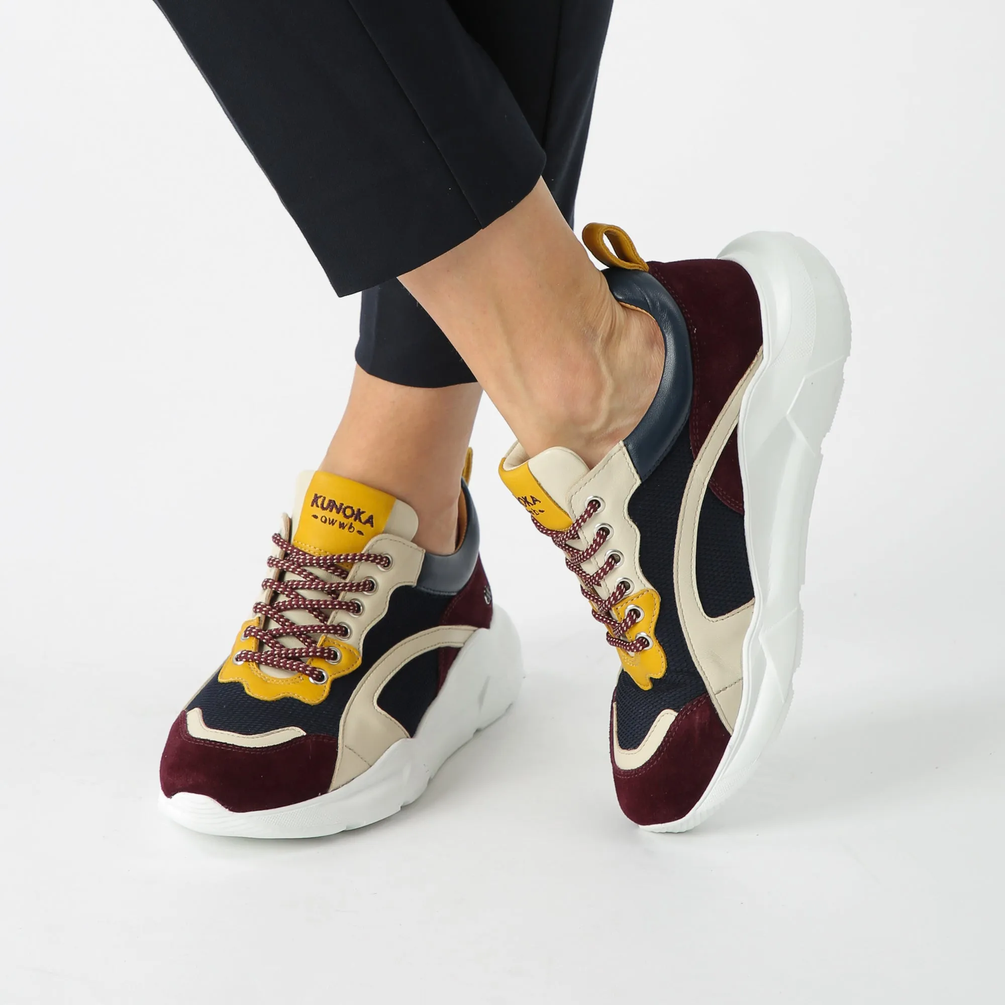 IZZI platform sneaker - moon