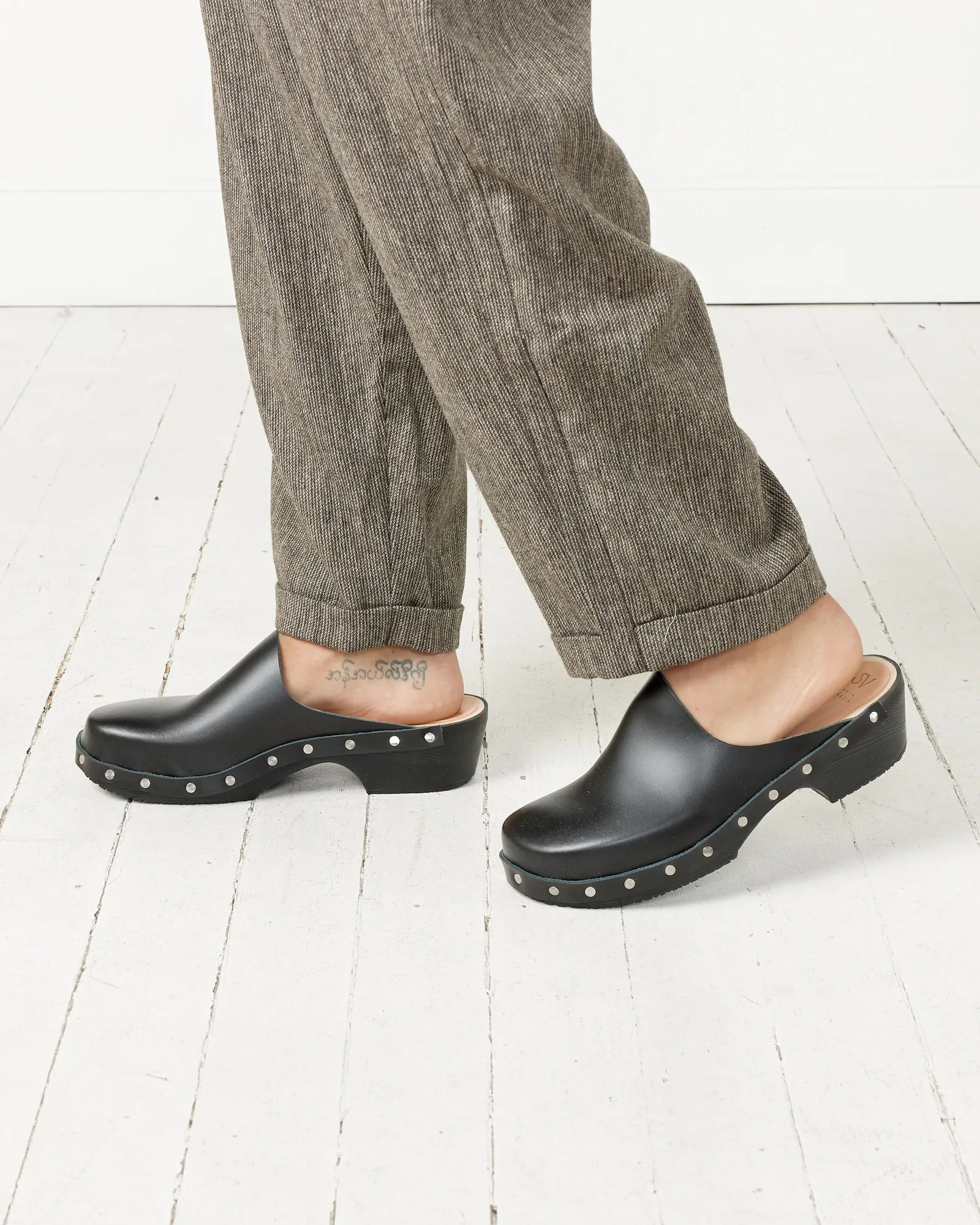 Mens Jill Clog in Black