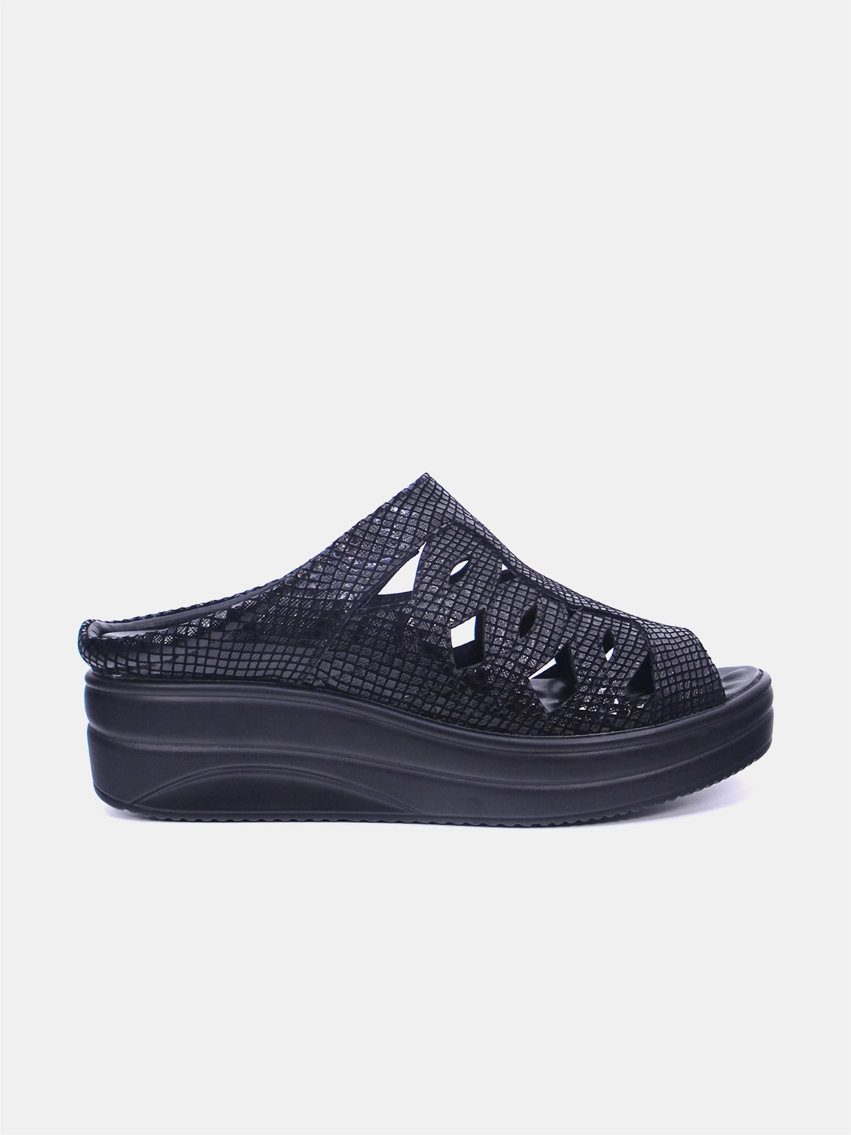 Mynaal Qareen Women's Sandals