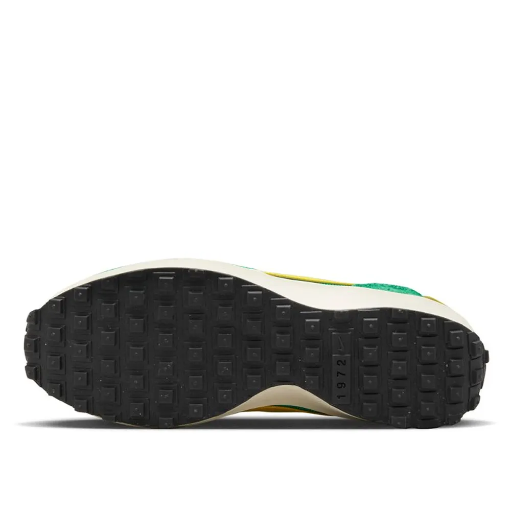 Nike Women's Waffle Debut Vintage Casual Shoes
