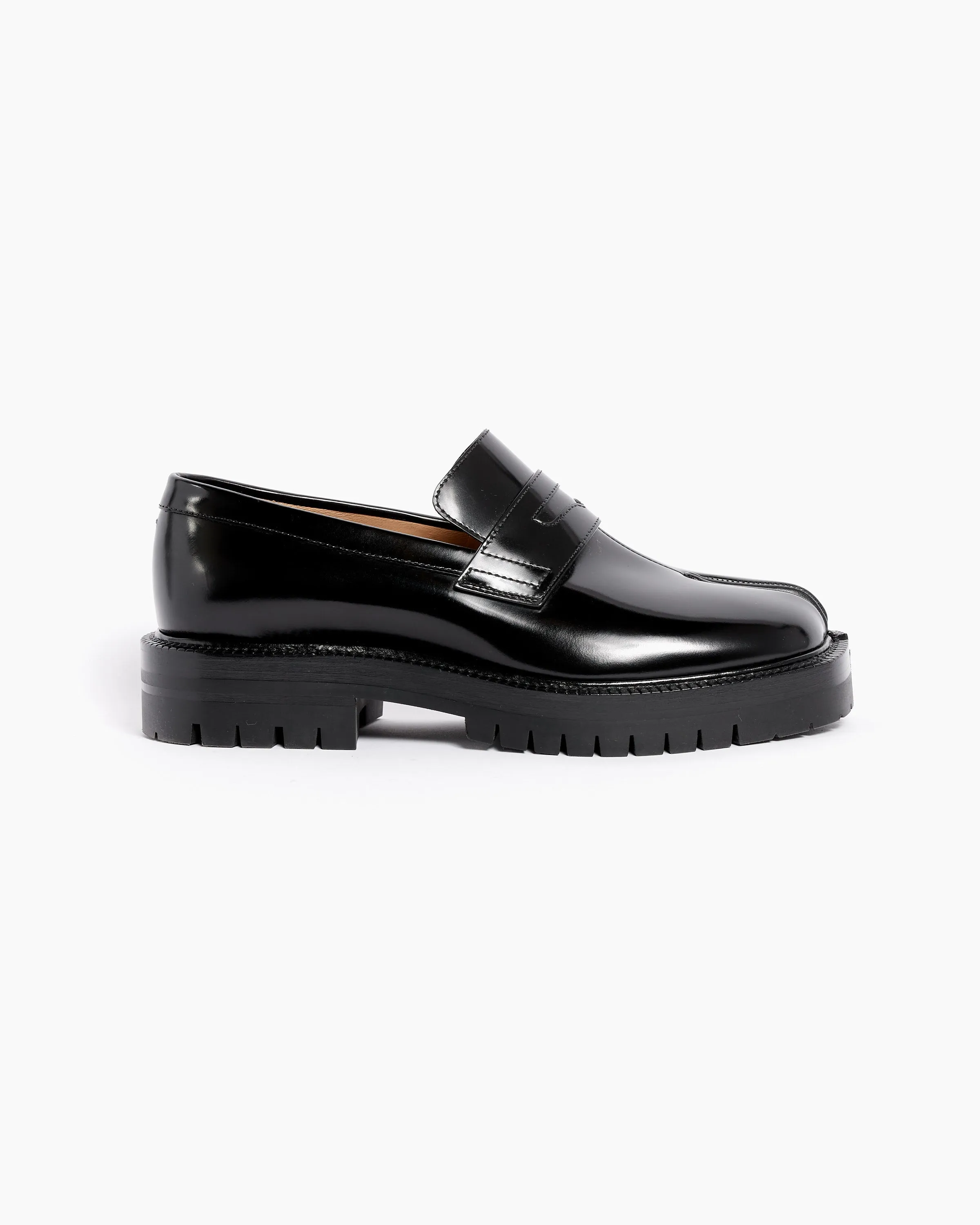 Tabi County Loafer in Black